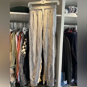 Aritzia Sunday best sweatpants